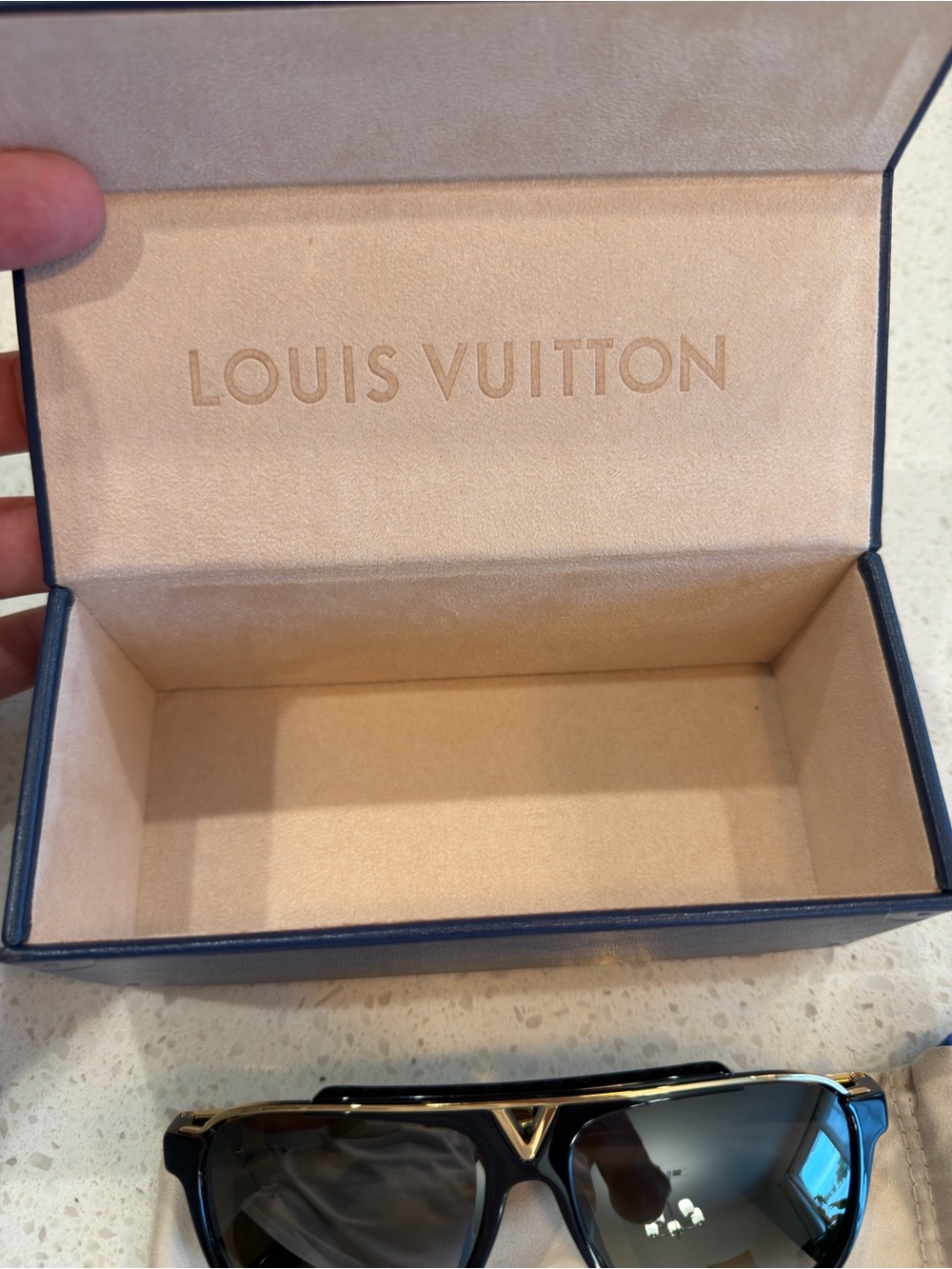 Louis Vuitton Black & Gold Aviator Sunglasses with Gradient Lenses - Picture 4 of 10